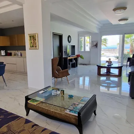 Villa Marry's House