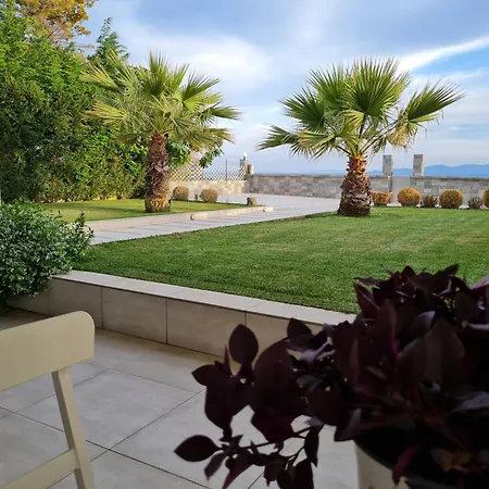 Villa Marry's House