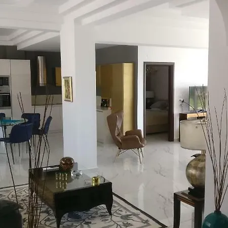 Marry's House Kariani