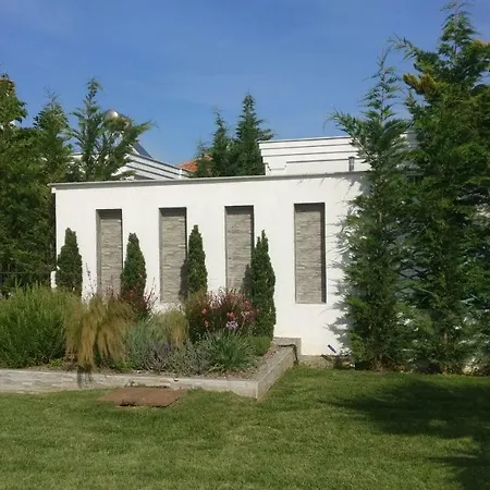 Marry's House Villa Karianí