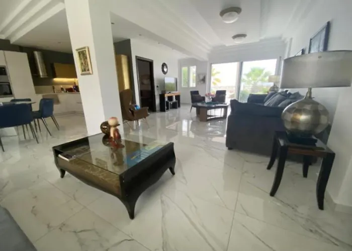 Marry's House Villa Karianí